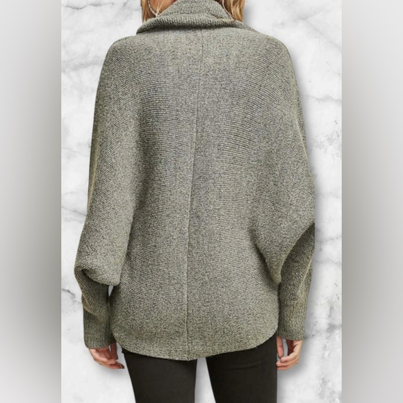 Entro Cowl Neck Oversized Sweater Kangaroo Pocket Size S - Picture 7 of 13
